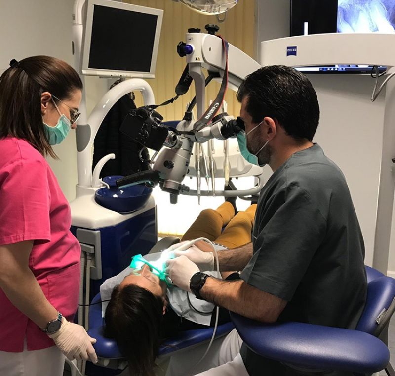 El equipo y la clínica de endodoncia en Valladolid